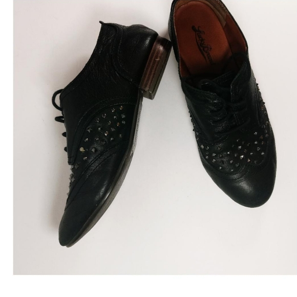 Lucky Brand Gedi Studded Vintage Look Flat - Picture 3 of 6